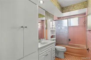 7400 Anrose Dr, University City, MO 63130 - Photo 13