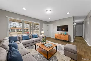 258 Palm Dr, Hazelwood, MO 63042 - Photo 3