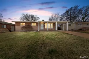 258 Palm Dr, Hazelwood, MO 63042 - Photo 1