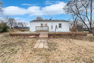 614 Barton Ln, Ballwin, MO 63021 - Photo 5