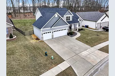 732 Lost Canyon Boulevard, Wentzville, MO 63385 - Photo 9