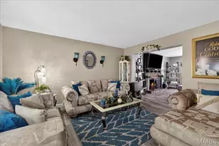 618 Fox Plains Dr, Florissant, MO 63034 - Photo 3