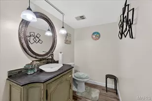 618 Fox Plains Dr, Florissant, MO 63034 - Photo 9