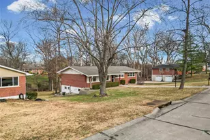 11851 Twillwood Dr, Sunset Hills, MO 63128 - Photo 3