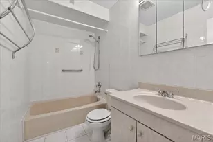 10391 Forest Brook Ln, Saint Louis, MO 63146 - Photo 19