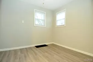 124 W Cartwright Ave, Unincorporated, MO 63125 - Photo 27