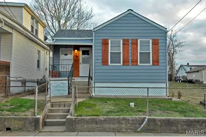 124 W Cartwright Avenue, Unincorporated, MO 63125 - Photo 1