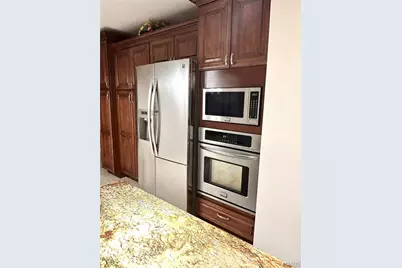 7690 Fine Oaks, Saint Louis, MO 63129 - Photo 9