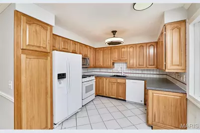 705 Vendome Lane, Manchester, MO 63011 - Photo 9