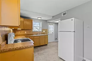 2265 Grants Pkwy, Florissant, MO 63031 - Photo 7