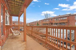 4278 Chateau De Ville, Saint Louis, MO 63129 - Photo 13