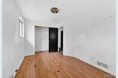4211 Ravenwood Avenue, Saint Louis, MO 63121 - Photo 15