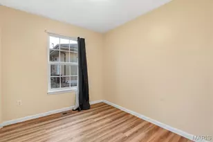 10132 Shapfield Ln, Affton, MO 63123 - Photo 17