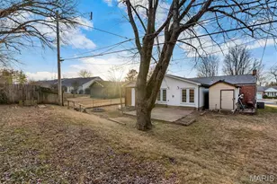 10132 Shapfield Ln, Affton, MO 63123 - Photo 25