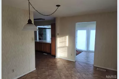 1238 Beaver Trail Drive, Ferguson, MO 63135 - Photo 3