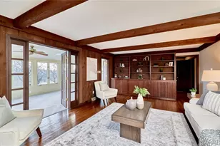 1652 Featherstone Dr, Town and Country, MO 63131 - Photo 9