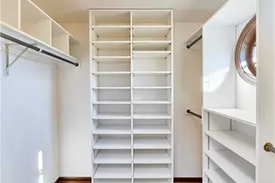 1652 Featherstone Dr, Town and Country, MO 63131 - Photo 25