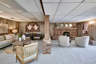 1652 Featherstone Dr, Town and Country, MO 63131 - Photo 31