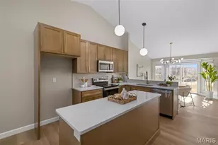 29 Salsibury Ct, Lake Saint Louis, MO 63367 - Photo 5