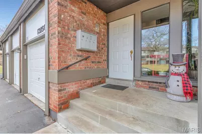 13150 Royal Pines Drive #1, Maryland Heights, MO 63146 - Photo 9