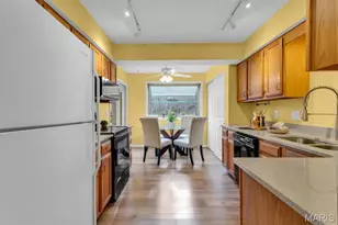 13150 Royal Pines Dr, Maryland Heights, MO 63146 - Photo 19