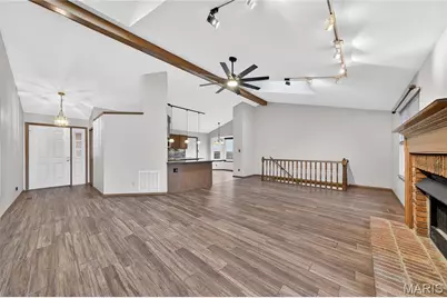 4 Walnut Creek Court, Saint Charles, MO 63304 - Photo 5