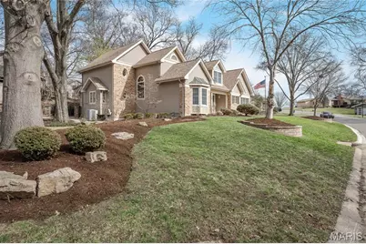 28 Marquette Drive, Lake Saint Louis, MO 63367 - Photo 3