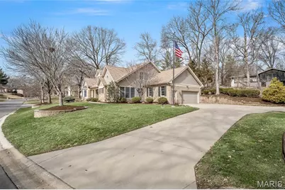 28 Marquette Drive, Lake Saint Louis, MO 63367 - Photo 5