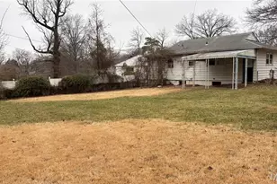 1718 Newhall Ct, Saint Louis, MO 63136 - Photo 5