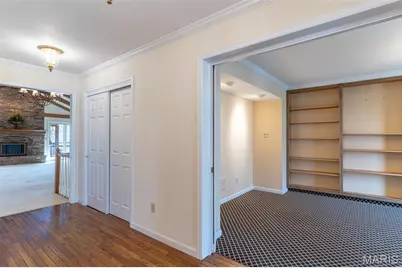 309 Greenbriar Estates Drive, Des Peres, MO 63122 - Photo 5