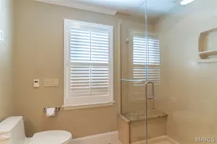 309 Greenbriar Estates Dr, Des Peres, MO 63122 - Photo 25