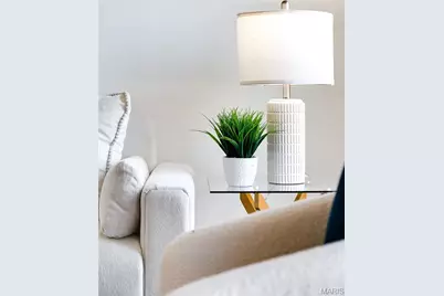 3194 Carefree Lane, Florissant, MO 63033 - Photo 7