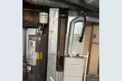 6937 Berkridge Court, Hazelwood, MO 63042 - Photo 3