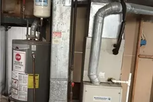 6937 Berkridge Ct, Hazelwood, MO 63042 - Photo 3