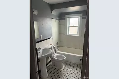 10194 Cloverdale Drive, Saint Louis, MO 63136 - Photo 11