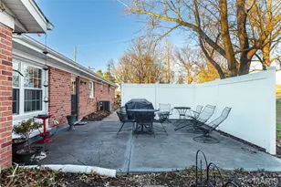 404 Conway Gdns Ln, Creve Coeur, MO 63141 - Photo 27