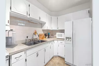 7408 Ray Avenue, Saint Louis, MO 63116 - Photo 15