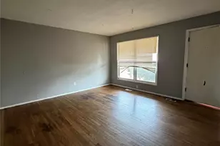 11835 El Camara Dr, Florissant, MO 63033 - Photo 3