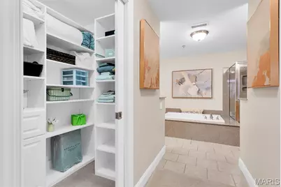 540 N and South Road #105, Saint Louis, MO 63130 - Photo 27