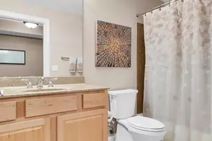 540 North and South Rd, Saint Louis, MO 63130 - Photo 39