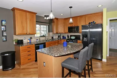 1365 Presidents Landing Drive, O'Fallon, MO 63366 - Photo 9