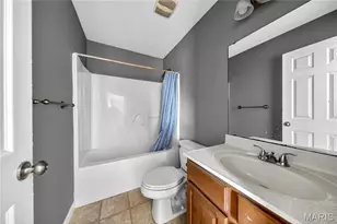 660 Materdie Ln, Florissant, MO 63031 - Photo 21