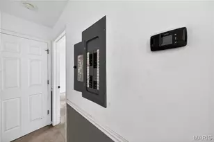 660 Materdie Ln, Florissant, MO 63031 - Photo 17