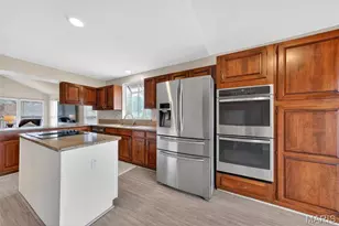 1905 Kings Row Manor, Unincorporated, MO 63146 - Photo 17