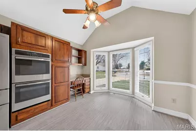 1905 Kings Row Manor, Unincorporated, MO 63146 - Photo 19