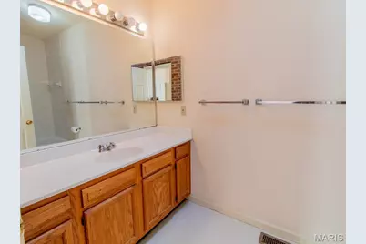 2402 S 10th Street, Saint Louis, MO 63104 - Photo 11