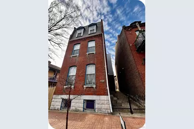 2005 Menard Street, Saint Louis, MO 63104 - Photo 1