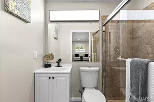 7 Chevington Ct, Ballwin, MO 63011 - Photo 21