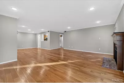 2000 Meadowtree Lane #7, Kirkwood, MO 63122 - Photo 7