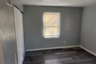 9713 Dennis Dr, Saint Louis, MO 63136 - Photo 7